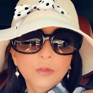 Meet your Posher, Sheila